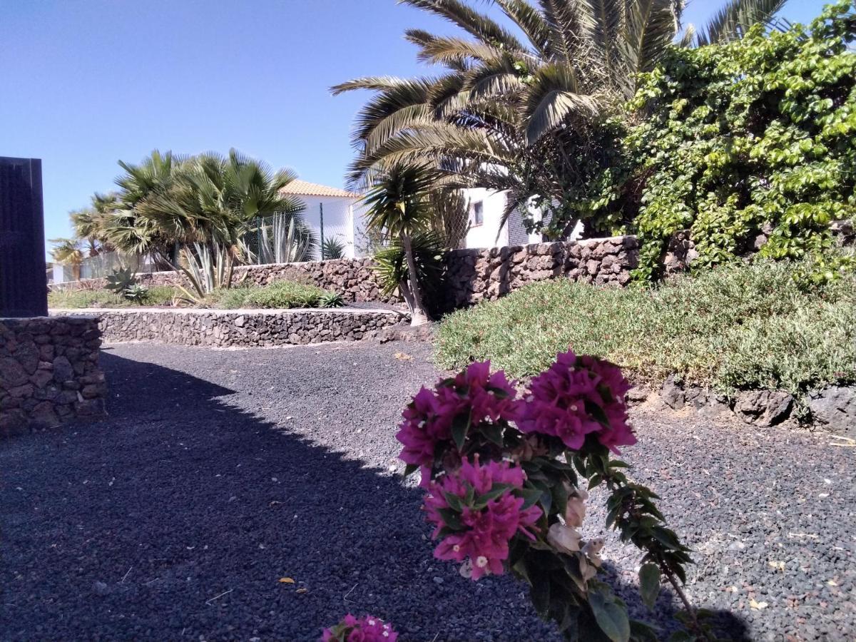 Surfwhitehouse Villa Lajares Bagian luar foto