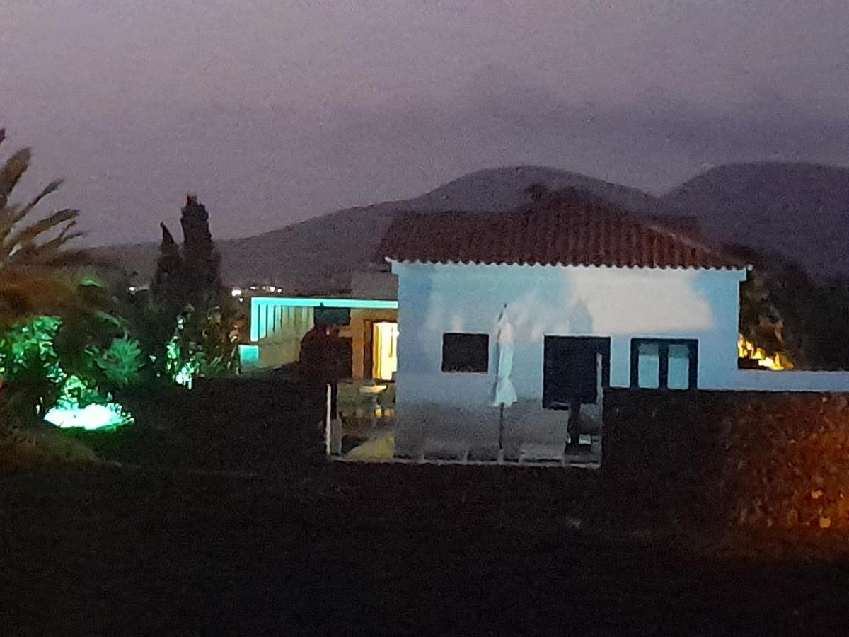 Surfwhitehouse Villa Lajares Bagian luar foto